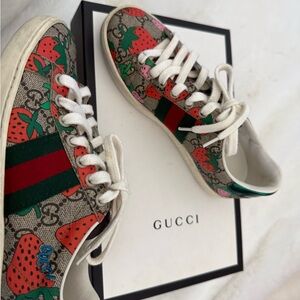 Gucci Strawberry GG Ace Sneakers - Beige, Red, Green